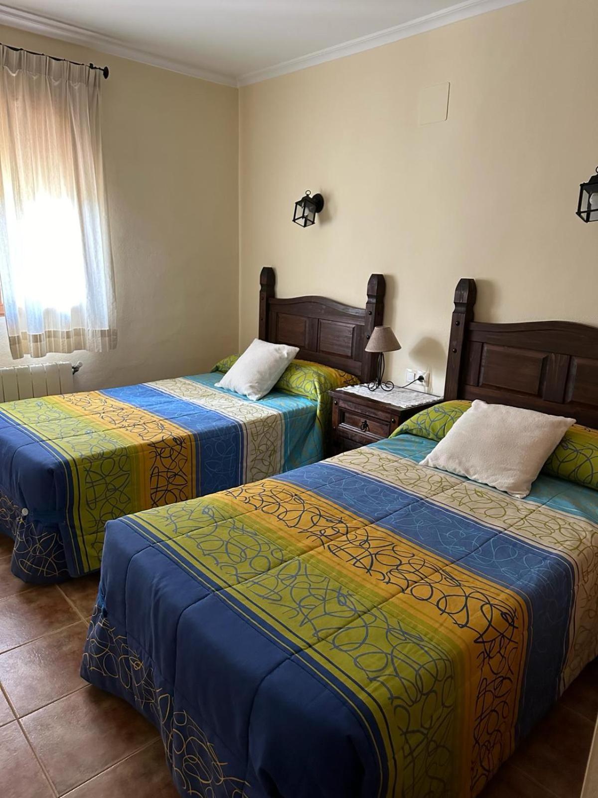 Casas Rurales Cerro Lobo Yeste Eksteriør bilde